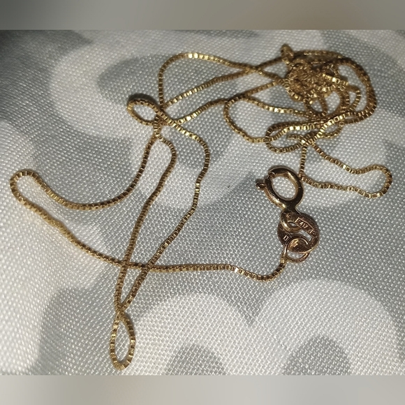 417 Italy 10K Gold Jewelry - 417 10K Gold Thin Box Chain Necklace - Broken On One End 😞